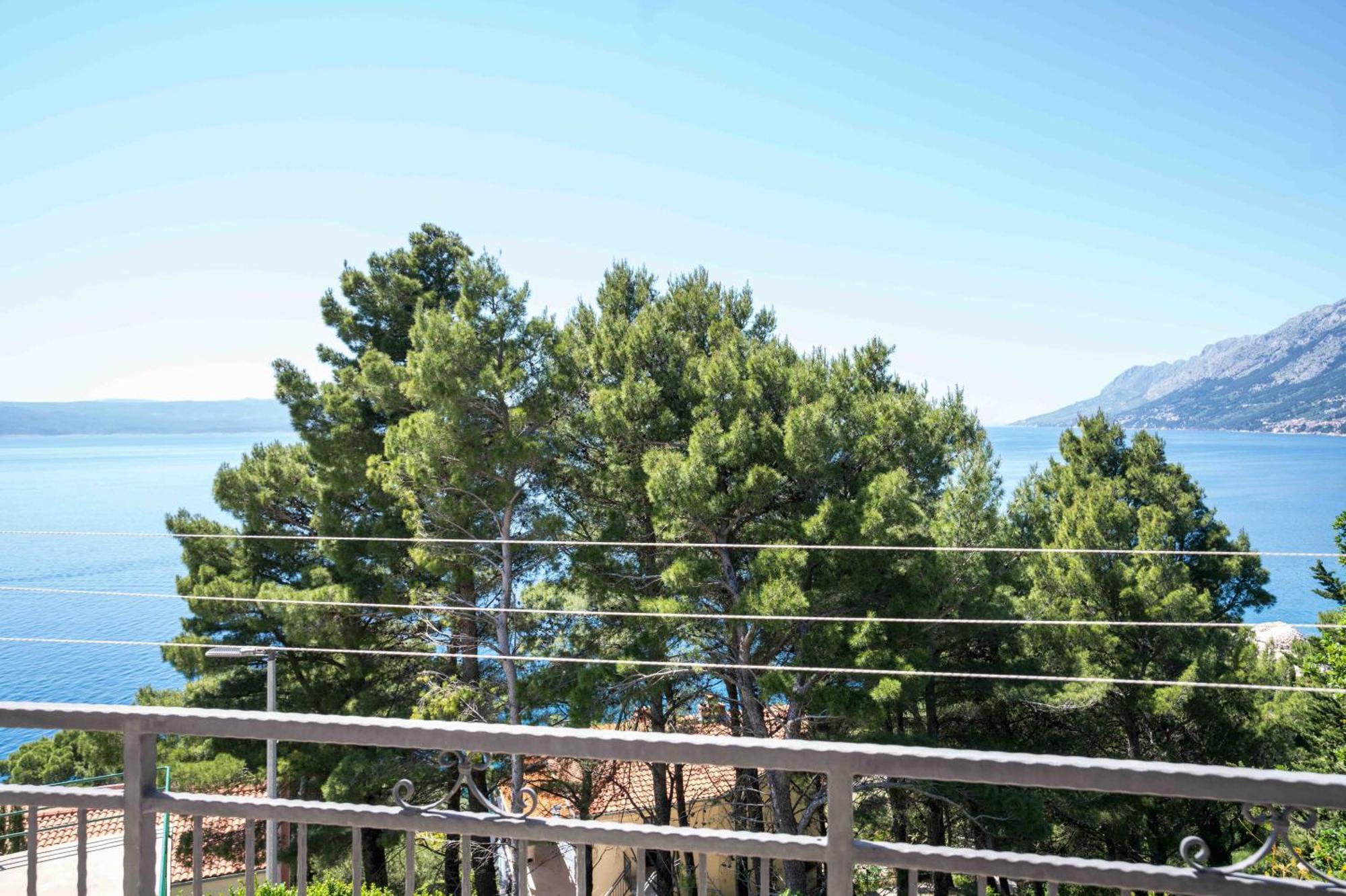 Sea View Apartment Gin Brela Rum bild