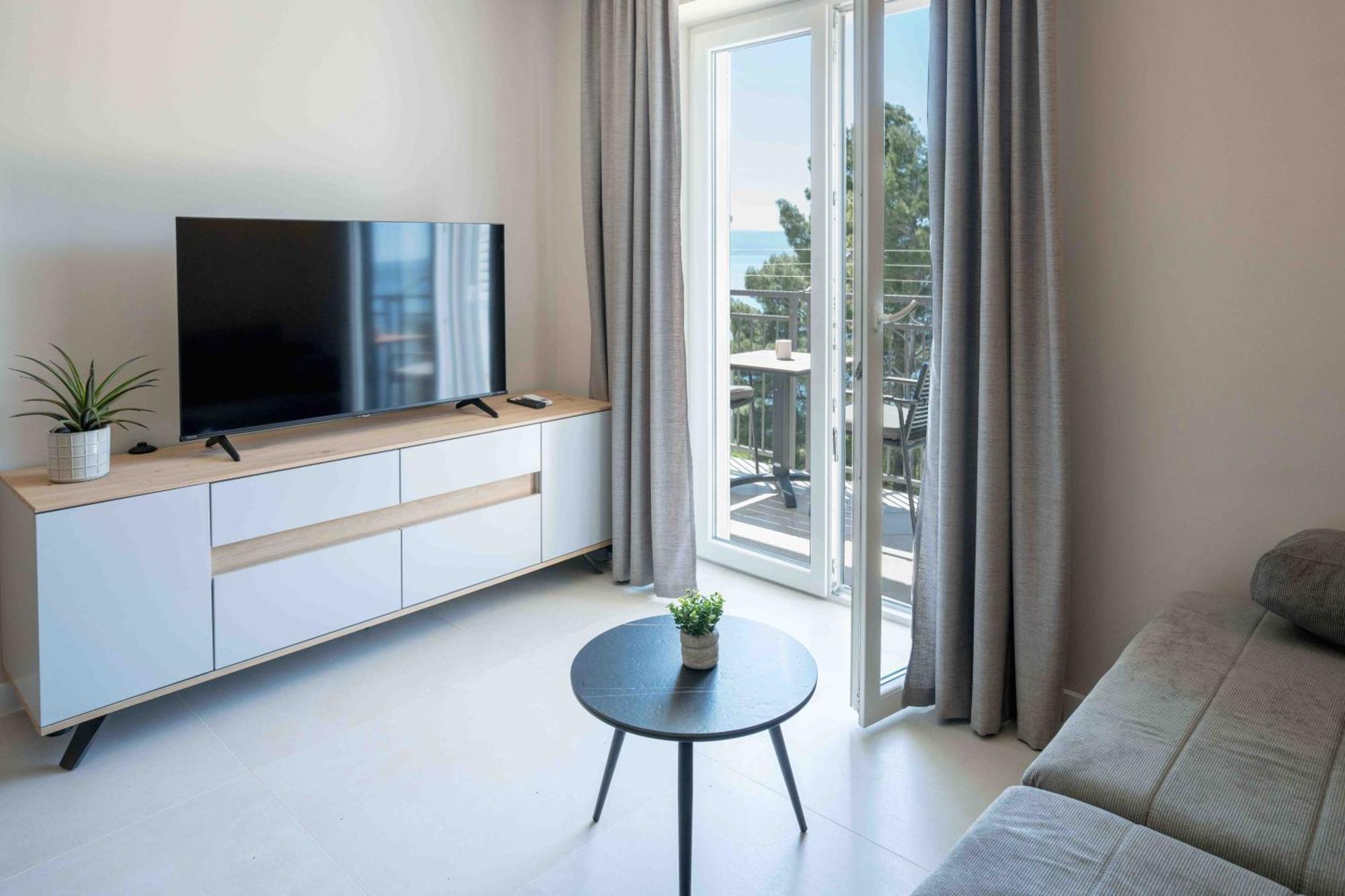 Sea View Apartment Gin Brela Exteriör bild