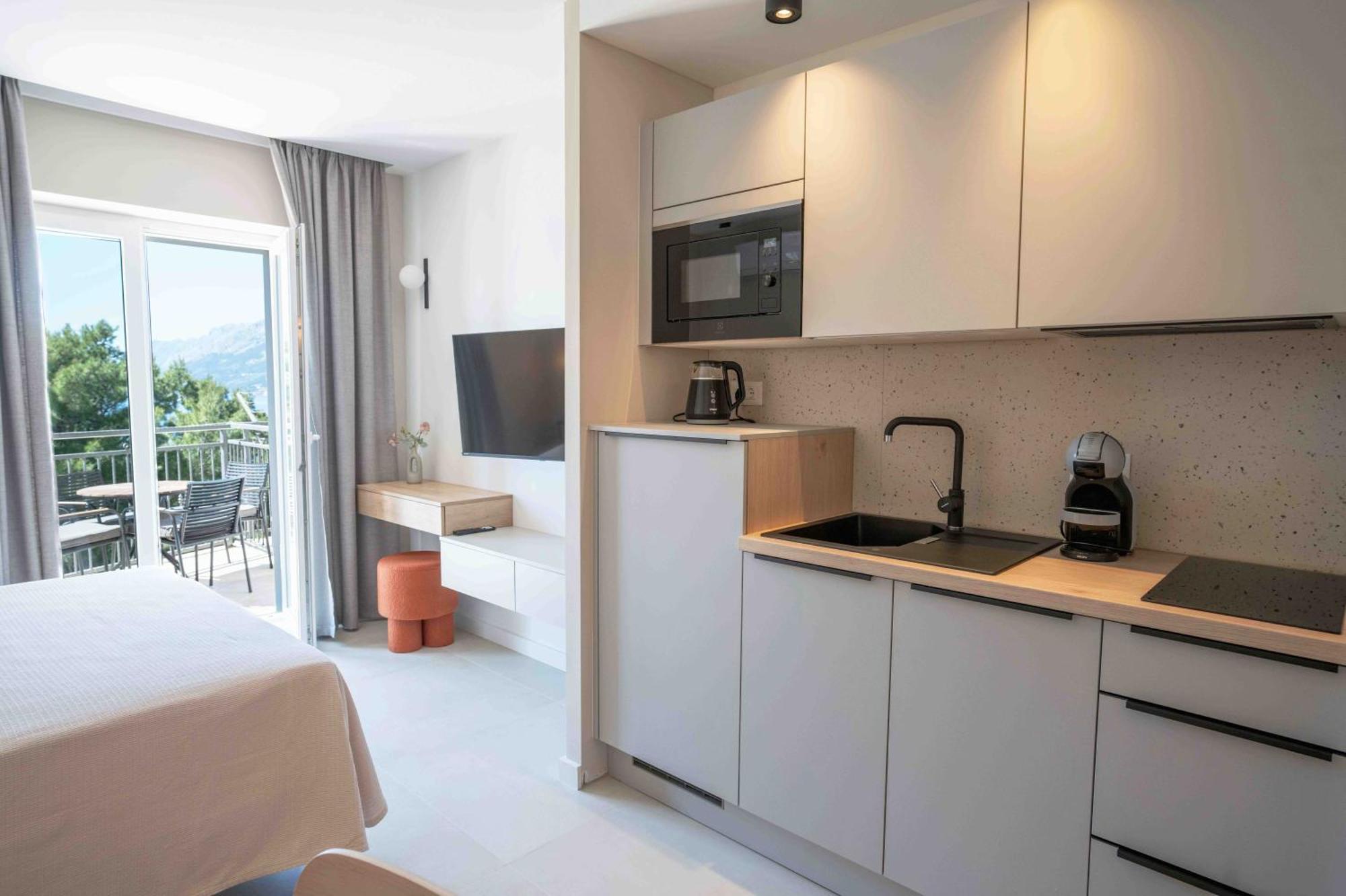 Sea View Apartment Gin Brela Exteriör bild